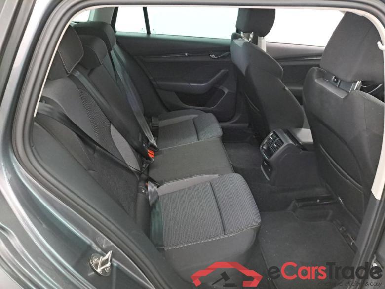 SKODA OCTAVIA COMBI 2.0 CRTDI 85KW DSG7 CLEVER #6