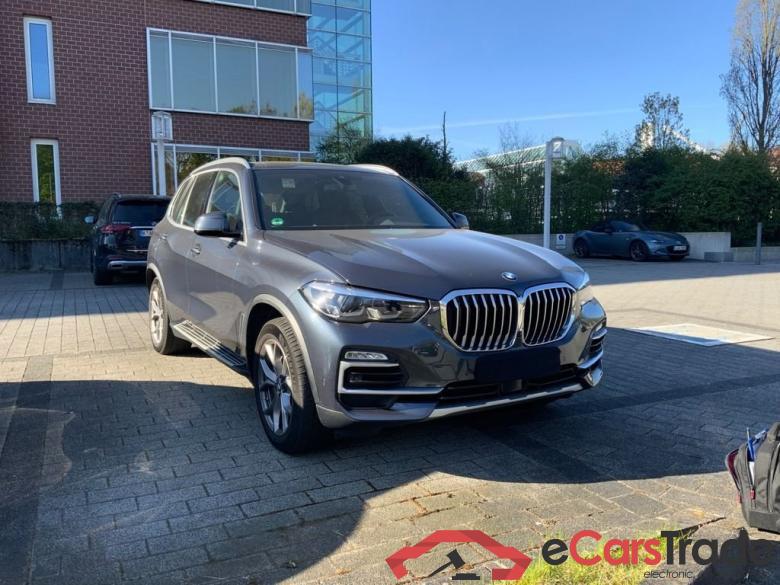 BMW X5 ´18 Baureihe X5 xDrive 45 e xLine 3.0 290KW AT8 E6d #1