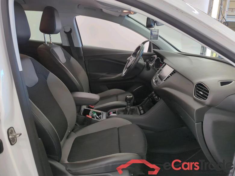 Opel Grandland X Opel Grandland X 1.2 Turbo S&S 96kW Bus. Executive 5d #3