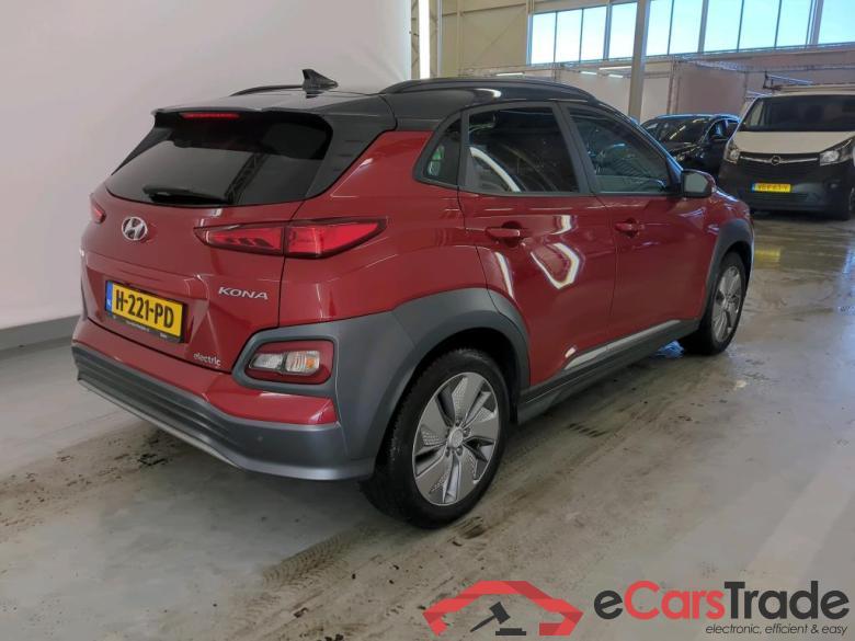Hyundai Kona '17 Hyundai KONA Premium Electric 64 kWh 5d #2