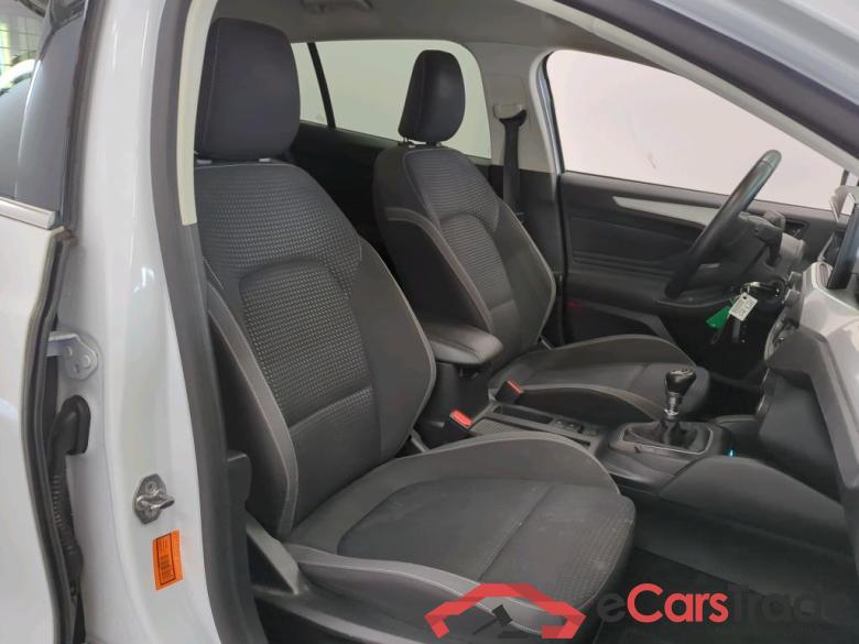 Ford Focus SW '18 Ford Focus 1.0 EcoBo 100pk Trend Edition Bus Wagon 5d #3