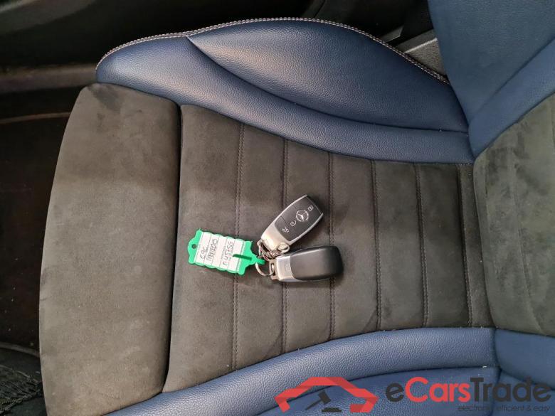 Mercedes EQC '19 BEV Mercedes-Benz EQC EQC 400 4MATIC 5d #4