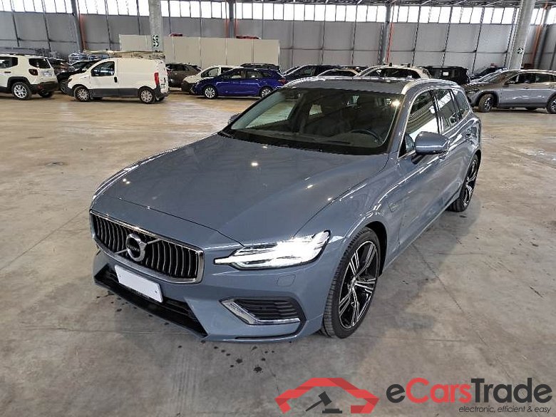 Volvo 78 VOLVO V60 / 2019 / 5P / STATION WAGON T6 PLUG-IN AWD AUTOM.RECH.INSCRIPTION