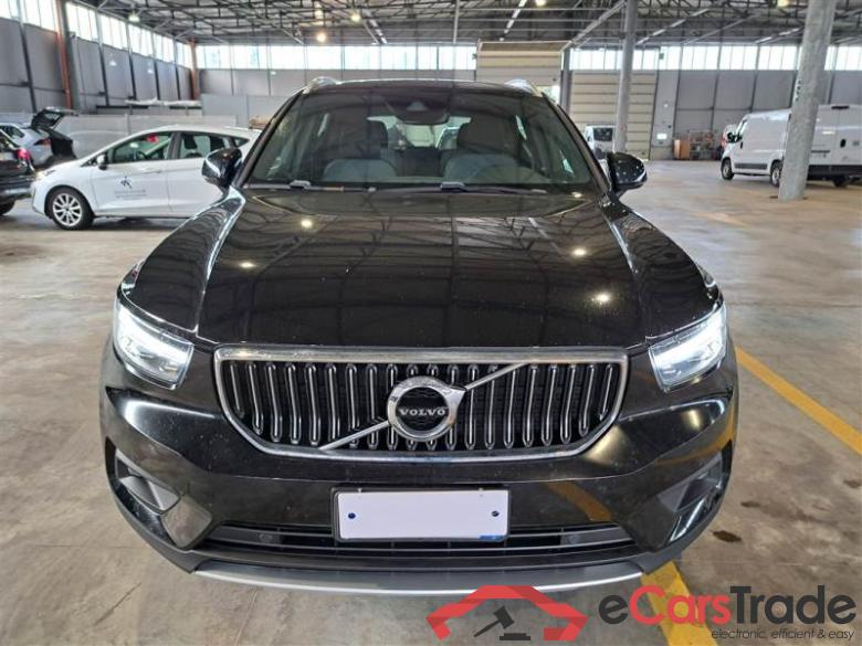 Volvo 228 VOLVO XC40 / 2017 / 5P / SUV T5 PLUG-IN HYBRID AUTO RECH INSCRIP EXPR #6