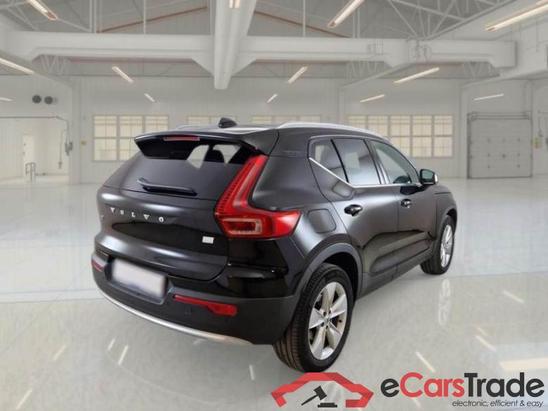 Volvo 11 VOLVO XC40 / 2021 / 5P / SUV T4 RECHARGE PLUG-IN AUTO CORE #2