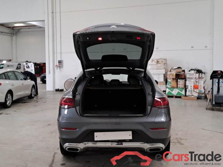 Mercedes 48 MERCEDES-BENZ GLC COUPÈ / 2019 / 5P / SUV 300 E 4MATIC EQ-POWER SPORT AUT. #5