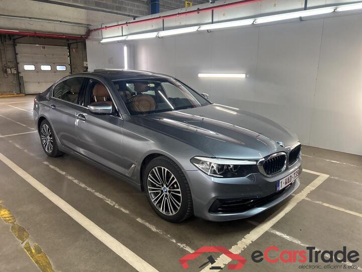 BMW 530e Hybrid iPerformance Aut. Pano LED-Xenon Ambient Navi Sport-Leather KeylessGo Camera Klima PDC ... #2