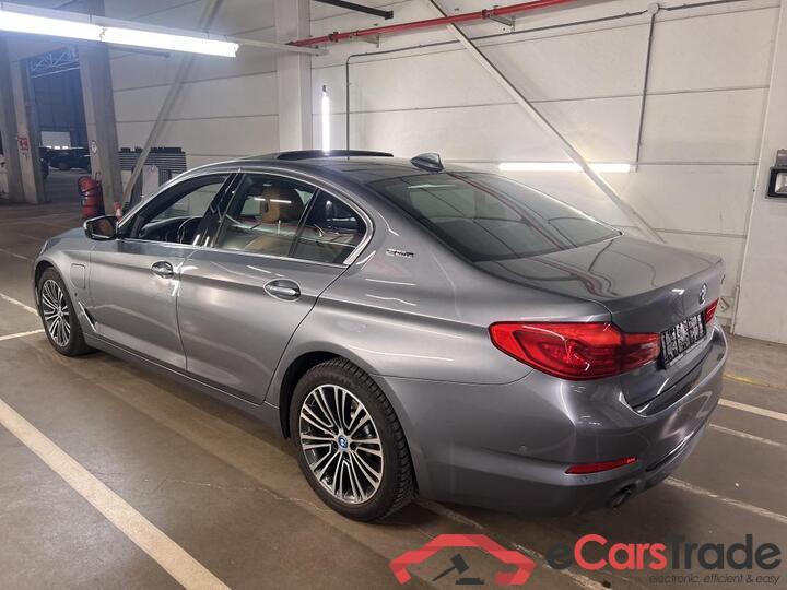 BMW 530e Hybrid iPerformance Aut. Pano LED-Xenon Ambient Navi Sport-Leather KeylessGo Camera Klima PDC ... #4