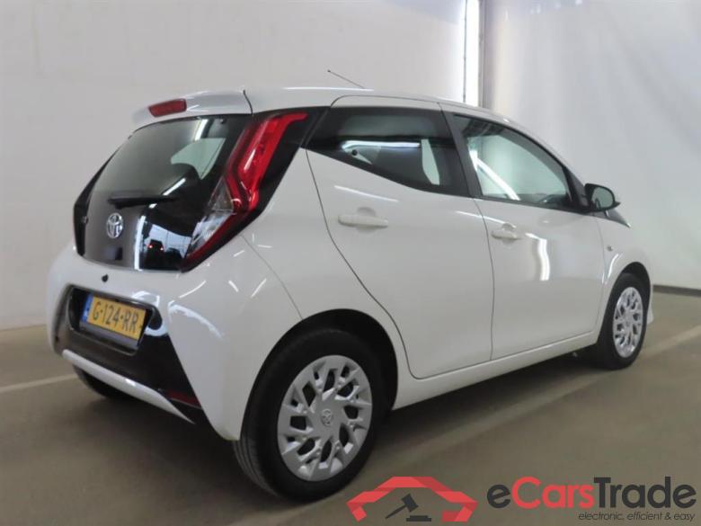 TOYOTA Aygo 1.0 VVT-i x-play ltd #2
