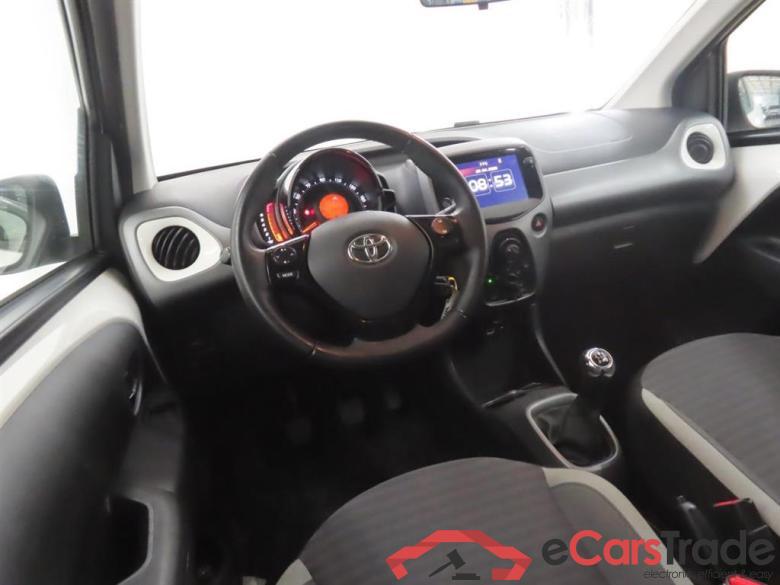 TOYOTA Aygo 1.0 VVT-i x-play ltd #3
