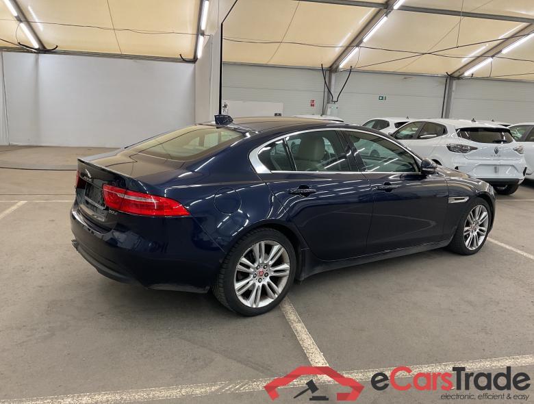 JAGUAR XE Dsl 2.0 D AWD Prestige #2