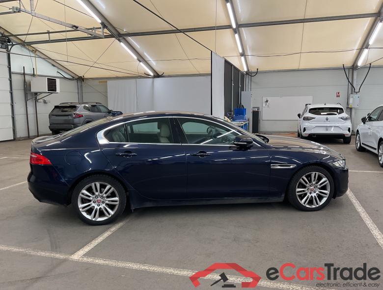 JAGUAR XE Dsl 2.0 D AWD Prestige #5