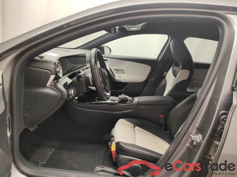 Mercedes-Benz A-Klasse A 180 d DCT Launch Edition 5d #6