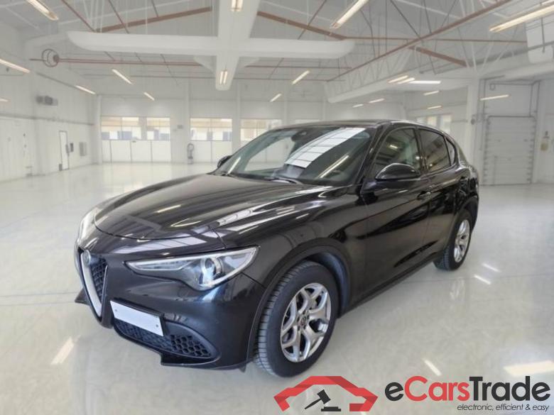 AlfaRomeo 62 ALFA ROMEO STELVIO / 2017 / 5P / SUV 2.2 TURBO DIESEL 190CV BUSINESS AT8 Q4 #1