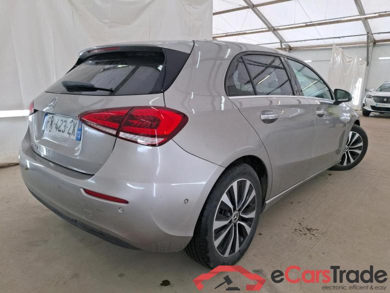 Mercedes A 200 d Business Line 8G-DCT MERCEDES-BENZ Classe A Compact / 2018 / 5P / Berline A 200 d Business Line 8G-DCT #3