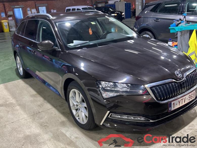 SKODA SUPERB COMBI 1.4 TSI PHEV 160KW DSG6 AMBITION COMFORT GPS CORPORATE #2