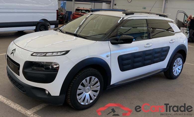 Citroen C4 Cactus 1.2 PureTech Feel Display Klima PDC ... #1