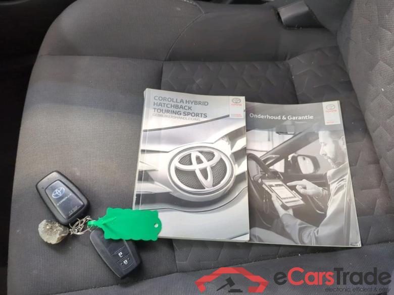 Toyota Corolla TS '19 Toyota Corolla Touring Sports 1.8 Hybrid Active 5d #4