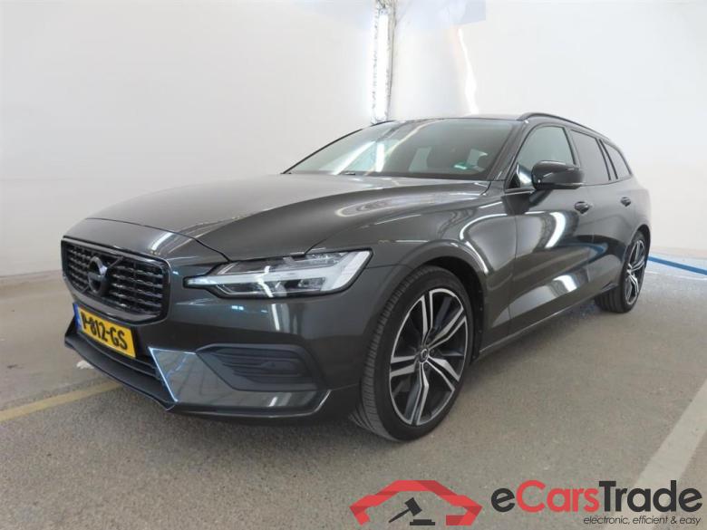 VOLVO V60 2.0 B3 Momen Bns #1