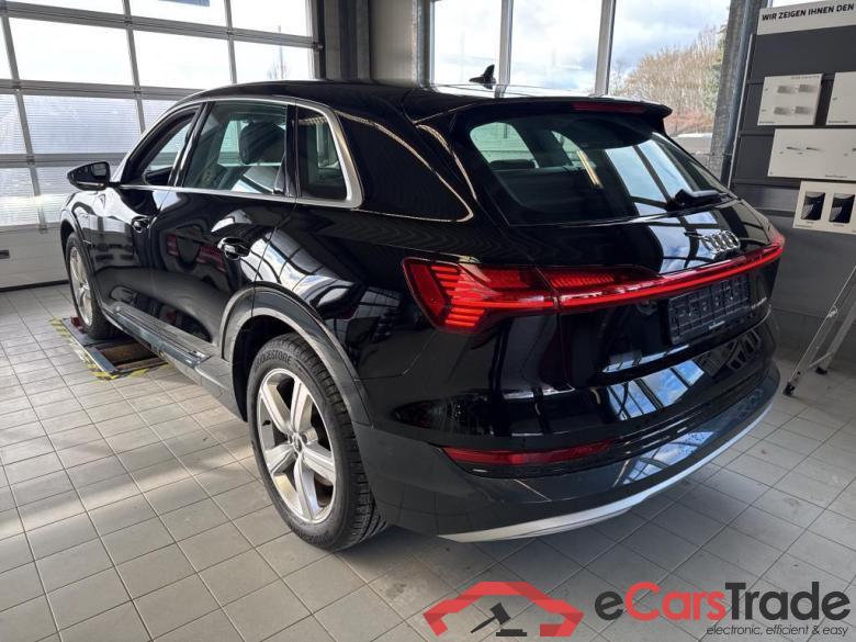 Audi 50 quattro advanced E-tron #3