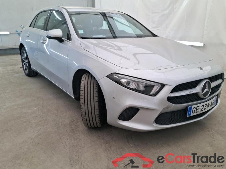 Mercedes A 250 e Business Line 8G-DCT MERCEDES-BENZ Classe A Compact / 2018 / 5P / Berline A 250 e Business Line 8G-DCT #4