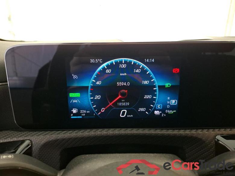 Mercedes A 250 e Business Line 8G-DCT MERCEDES-BENZ Classe A Compact / 2018 / 5P / Berline A 250 e Business Line 8G-DCT #6