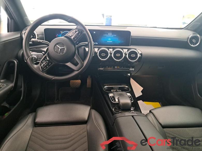 Mercedes A 200 d Business Line 8G-DCT MERCEDES-BENZ Classe A Compact / 2018 / 5P / Berline A 200 d Business Line 8G-DCT #5