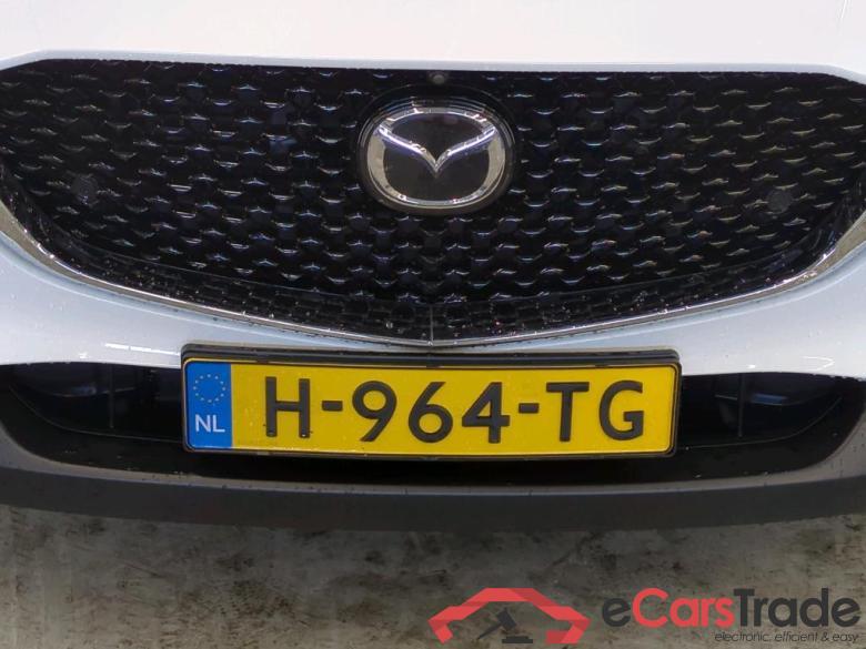 Mazda CX-30 '19 Mazda CX-30 E-SKYACTIV-X 186 Luxury 5d #4