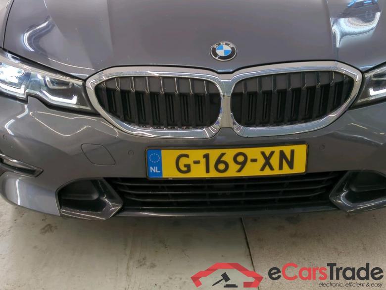 BMW 3 Serie Sedan '18 BMW 3 Serie Sedan 330e 4d #5