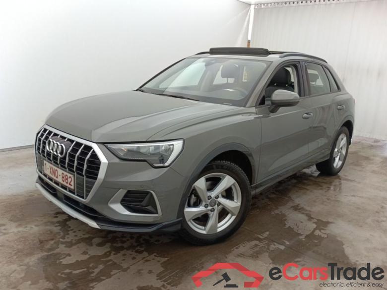 Audi Q3 35 TDI S tronic Advanced Business Editio 5d #3