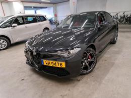 ALFA ROMEO - ALF GIULIA 2.0 TB 280PK AT Q4 Veloce Pack Business Plus & Nav Upgrade & Comfort Pack & AFS Lights Pack & Assistance Pack * PETROL * * PETROL *