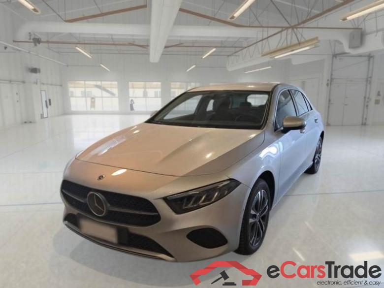 Mercedes 48 MERCEDES-BENZ CLASSE A / 2022 / 5P / BERLINA A 250 E PLUG-IN AT ADVANCED PROGRESSIVE #1