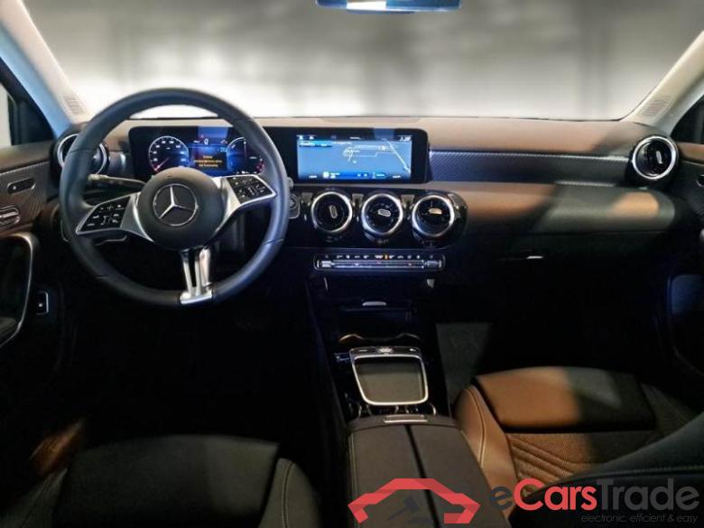 Mercedes 48 MERCEDES-BENZ CLASSE A / 2022 / 5P / BERLINA A 250 E PLUG-IN AT ADVANCED PROGRESSIVE #3