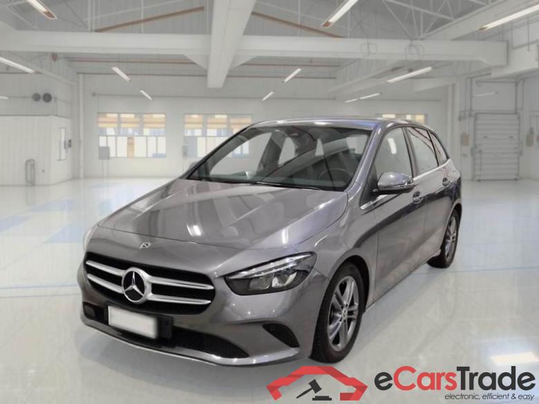 Mercedes 23 MERCEDES-BENZ CLASSE B / 2018 / 5P / MONOVOLUME B 180 D AUTOMATIC BUSINESS EXTRA #1