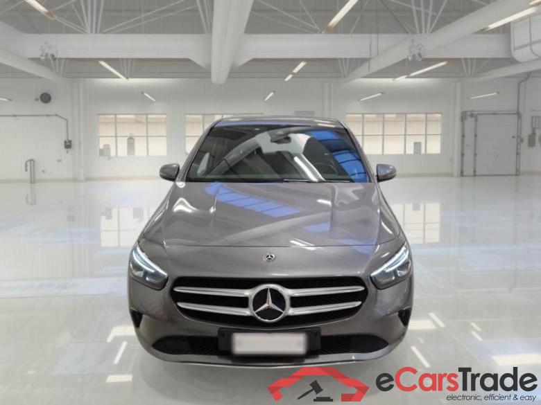 Mercedes 23 MERCEDES-BENZ CLASSE B / 2018 / 5P / MONOVOLUME B 180 D AUTOMATIC BUSINESS EXTRA #6