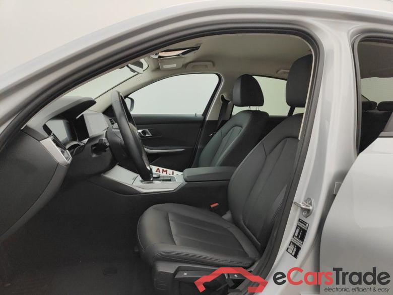 BMW 3 Reeks Berline 316dA (90 kW) 4d #6