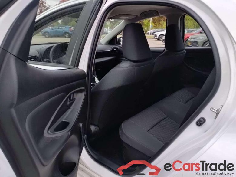 TOYOTA YARIS 1.5 Hybrid Active #5