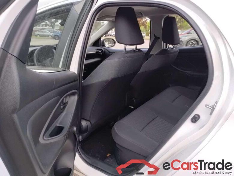 TOYOTA YARIS 1.5 Hybrid Active #5