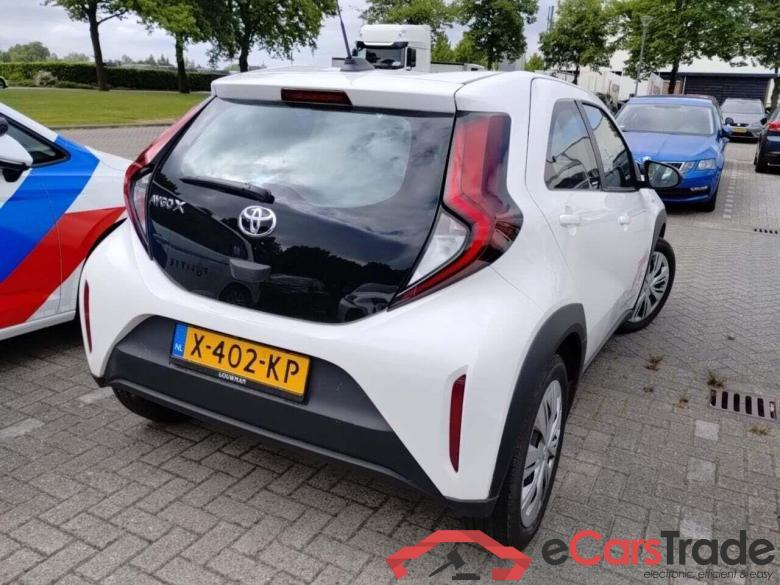 TOYOTA Aygo X 1.0 VVT-i MT Play #4