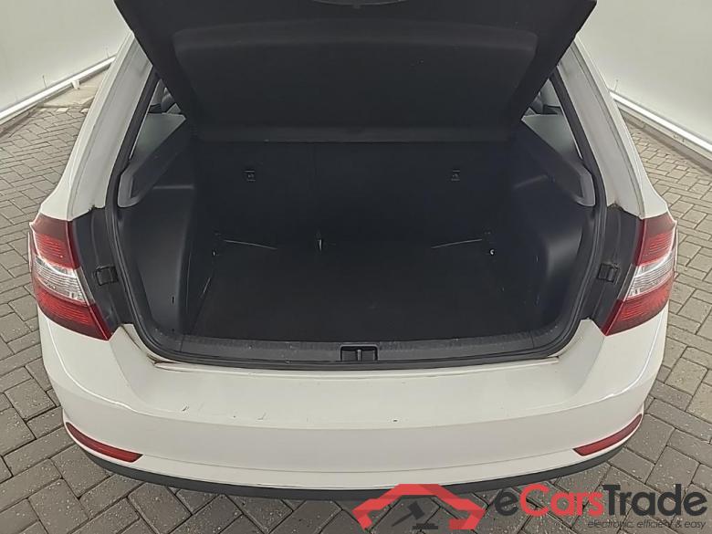 SKODA Rapid Spaceback 1.0 TSI Greentech 70kW Clever 5D #5
