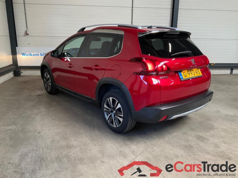 PEUGEOT 2008 1.2 PureTech Allure #4