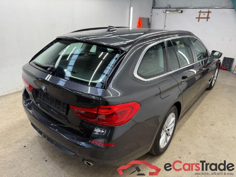 BMW 5-Serie Touring ´16 Baureihe 5 Touring 520 d 2.0 140KW AT8 E6dT #3