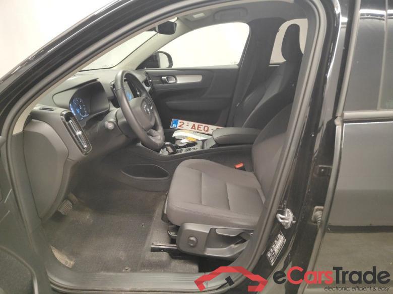 Volvo XC40 D3 Geartronic Momentum Pro 5d #3