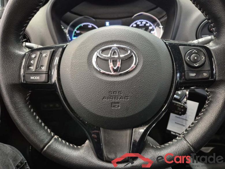 TOYOTA Yaris 1.5 Hybrid Active CVT #5