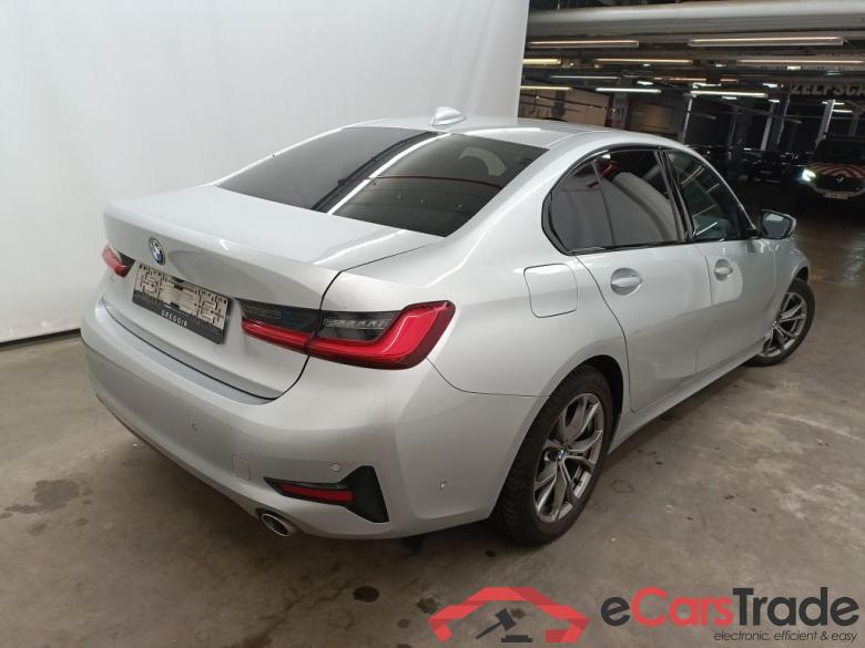 BMW 3 Reeks Berline 318d (100 kW) 4d #5