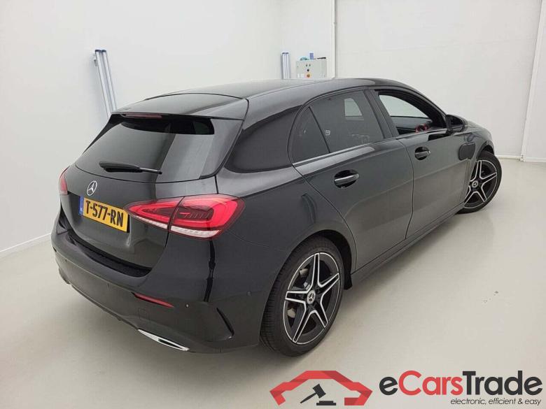 MERCEDES-BENZ A-klasse 180 AMG Line DCT #2