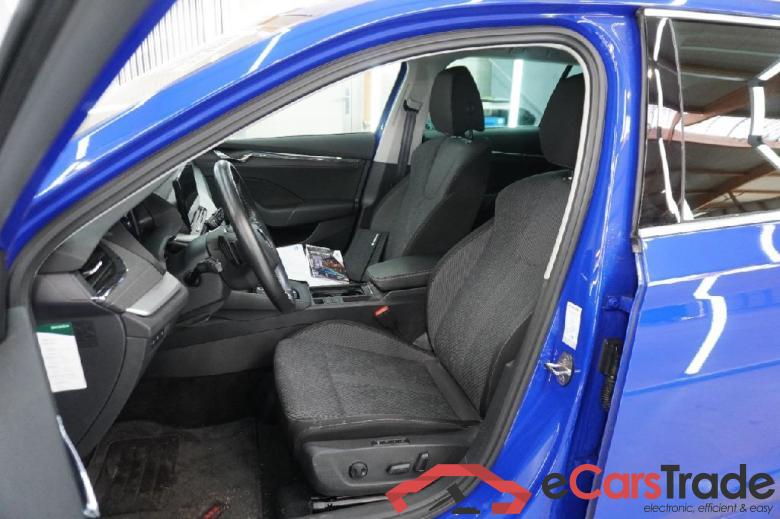 Skoda Octavia Wagon ´20 Octavia Combi First Edition 2.0 TDI 110KW AT7 E6dT #4