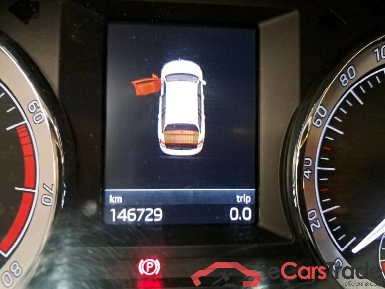 SKODA - SKO OCTAVIA COMBI TSI 115PK Ambition Pack GPS & PDC Front & Rear * PETROL * #5