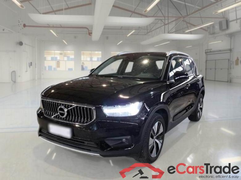 Volvo 235 VOLVO XC40 / 2017 / 5P / SUV T4 PLUG-IN HYBRID AUTO RECH INSCRIP EXPR #1