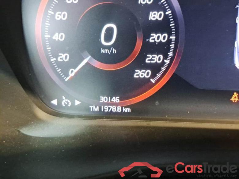 Volvo 235 VOLVO XC40 / 2017 / 5P / SUV T4 PLUG-IN HYBRID AUTO RECH INSCRIP EXPR #5